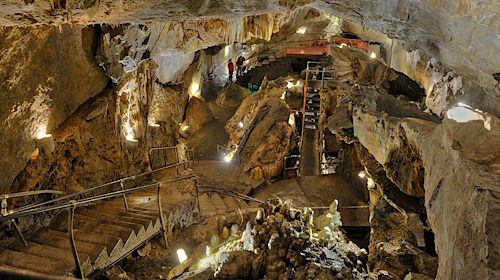 Crystal Cave inside